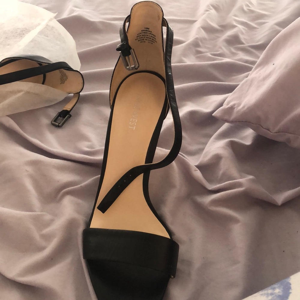 Nine West women’s black heel
